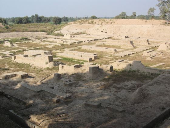 Древний город Хараппа и его руины.