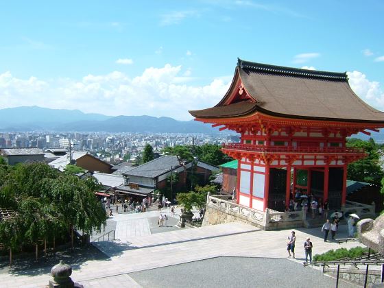 Киёмидзу-дэра общий вид  храмового комплекса.