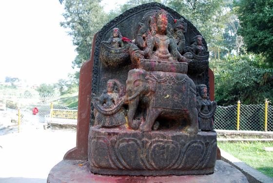 Храм Махадева в Гокарне - там есть статую Индры.
