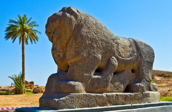 Вавилон город древний, Вавилонский лев - статуя.