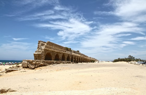 «Высокий» акведук - Кесария фото