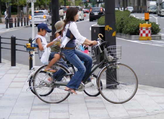 Обычаи японцев - виды транспорта для семьи.