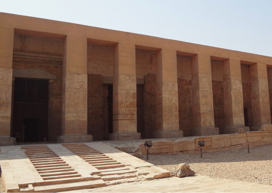 Храм Сети I - центральный вход